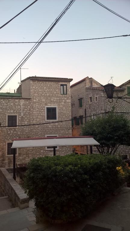 Micro Rooms Sibenik Exterior photo