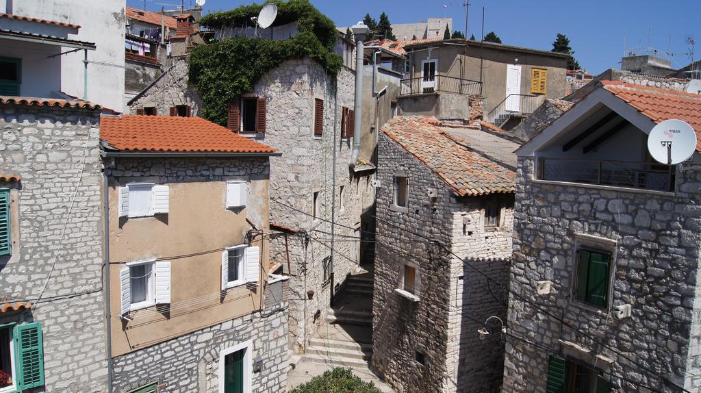 Micro Rooms Sibenik Exterior photo