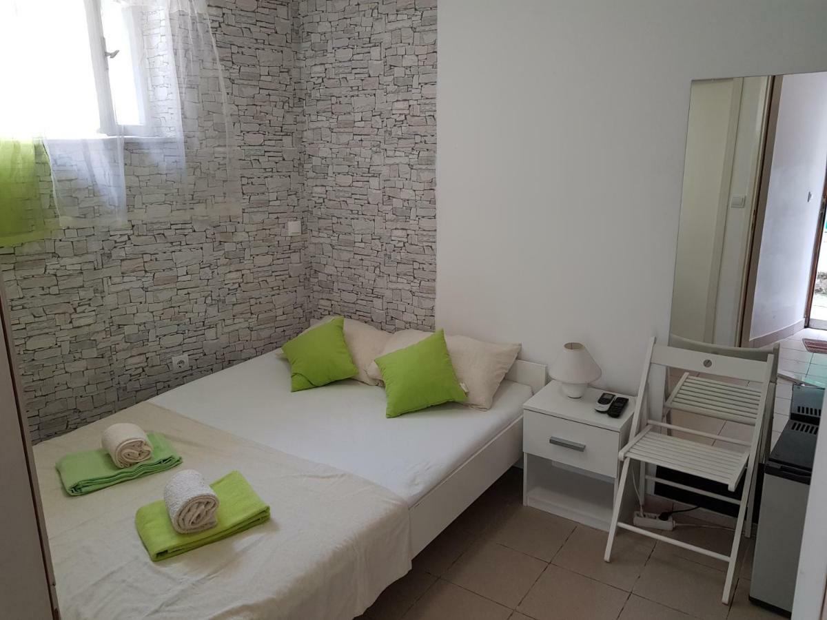 Micro Rooms Sibenik Exterior photo