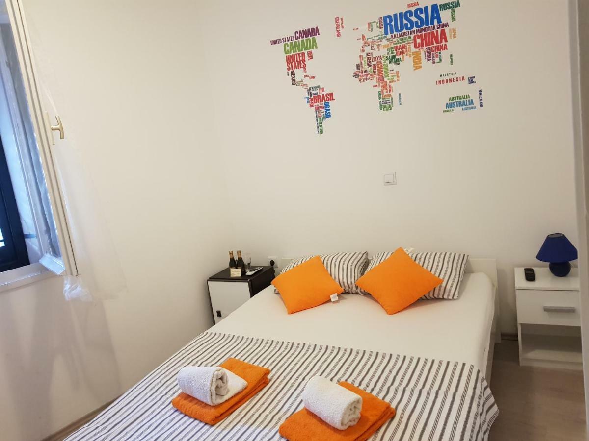Micro Rooms Sibenik Exterior photo