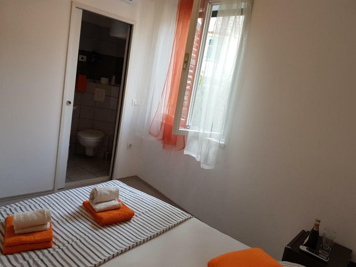 Micro Rooms Sibenik Exterior photo